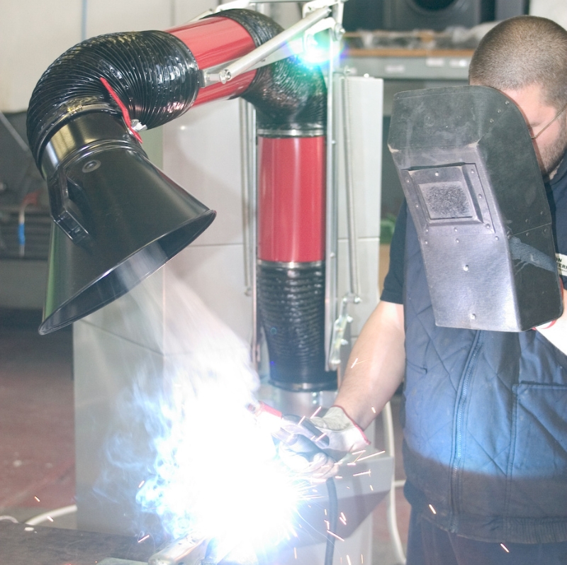 Filtre compact à cartouches PULSATRON COMPACT™ MINI, idéal pour les espaces réduits et haute efficacité. filtre a cartouches pulsatron compact mini hf group